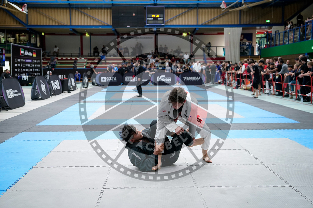 20250920PBB3720 | Athletes compete during the AJP Tour Hamburg International Jiu-Jitsu Championship, on September 20, 2025 in Hamburg, Germany. © Chiara Dazi / photoblackbelt