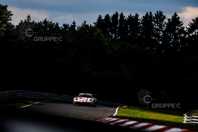 24hNbr22_052811331309456JS_JS | ADAC TotalEnergies 24h Nürburgring 2022 - Foto: Gruppe C Photography - Realisiert mit Pictrs.com