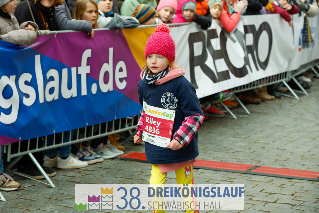 400m AOK Junior Cup | 3 Koenigslauf 2024 400m AOK Junior Cup - Realisiert mit Pictrs.com