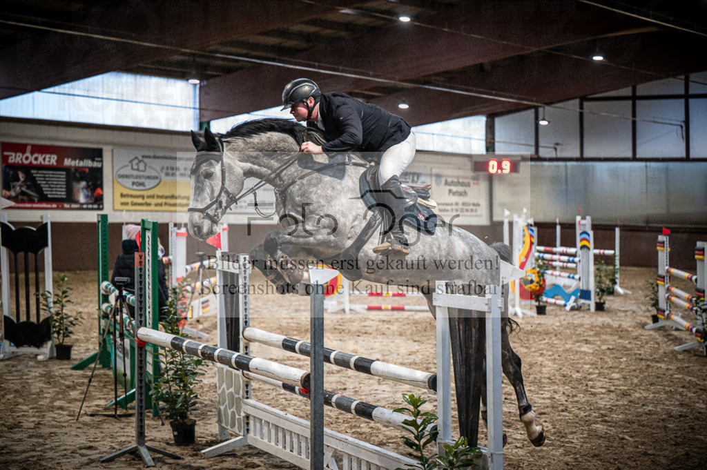 Hallenreittunier Voxtrup 2023 | Entdecke hochwertige Reitturnierfotos von Foto Oger. Professionell, emotional und authentisch – jetzt Lieblingsmomente im Shop bestellen.Deutschlandweite Turnierfotografie. - Realisiert mit Pictrs.com