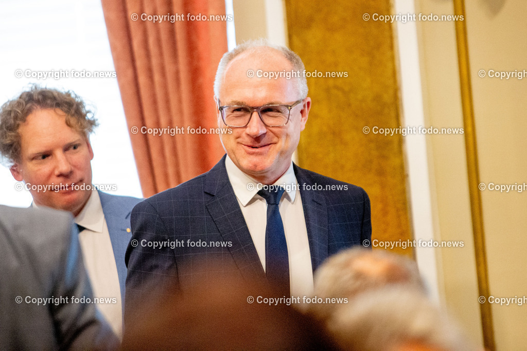 Landhaus Linz_ Promenade_ Landtagssitzung_ 03.04.2025-14 | 03.04.2025, Landhaus Linz AUT, Promenade, Landtagssitzung, im Bild Guenther Baschinger (VP, LAbg.)