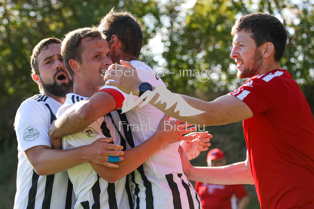 993T6341 | Medien- Sport- Entertainmentfotos