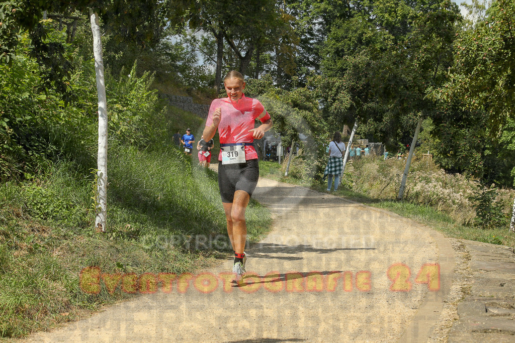 250824_1334_EX1_2859 | Sportfotografie im Rhein-Sieg Kreis, Köln, Bonn, NRW, Rheinland Pfalz, Hessen, etc. Unser Tätigkeitsfeld umfasst den Laufsport vom Volkslauf über den Marathon, Duathlon, Triathon bis zum Ultralauf wie Kölnpfad Ultra oder Schindertrail.