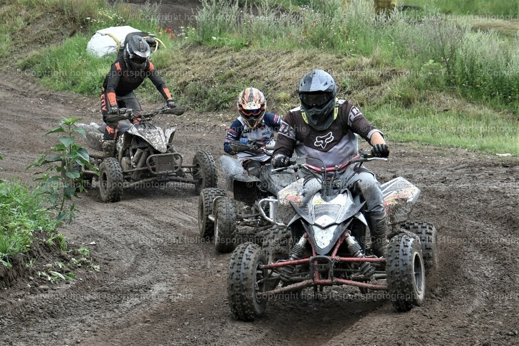 DSC_0140 (2) | Sportfotografie , Motorsport, Motoross, Reitsport, Mointainbike, Enduro,
Landschaft , Outdoor, Eventfotografie, Landschaft, Bilder online bestellen - Realisiert mit Pictrs.com