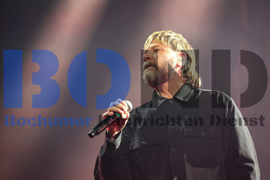 SES_RGAZFR20250822-37 | bond - Realisiert mit Pictrs.com