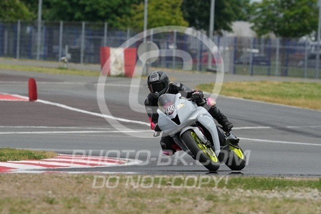 2024_05_16_PBK_17975 | Sportfotografie; SlowMotion; Video; Rennstrecke; Hafeneger; Speer; Racing; RSE; BMW; CBO; Trackday; Motorsportarena; Hockenheimring; Brno; Most; Barcelona; Valencia