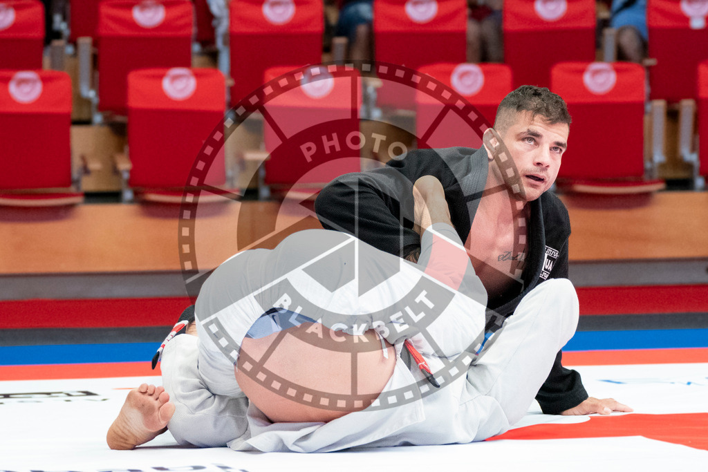 20231106PBB1246 | Fighters compete during the AJP World Master Championship in the Mubadala Arena in Abu Dhabi, Arab United Emirates, on November 6, 2023.