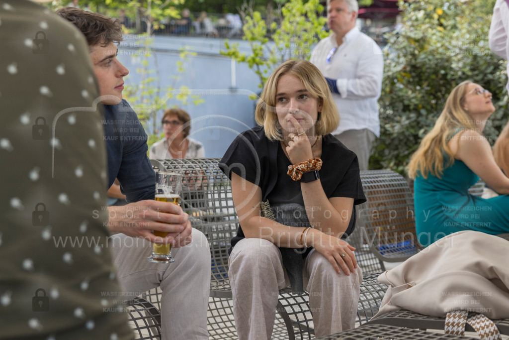 FeusiDiplomfeier_R5OO3061 | Brigitte Münger / bmsportphotography - Realisiert mit Pictrs.com