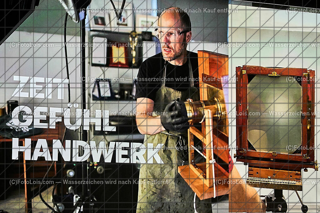 ALP8728_Linz_ARS-Elektr_MH_Nassplattenfotografie | (C)FotoLois.com, Alois Spandl, Linz an der Donau - ARS Elektronica Center, Multimediashow über Nassplattenfotografie von Markus Hofstätter, Fr 13. Oktober 2023.