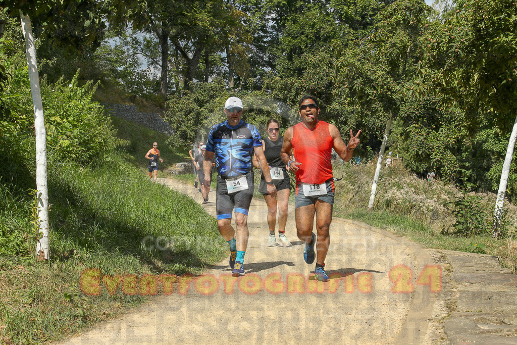 250824_1240_EX1_0171 | Sportfotografie im Rhein-Sieg Kreis, Köln, Bonn, NRW, Rheinland Pfalz, Hessen, etc. Unser Tätigkeitsfeld umfasst den Laufsport vom Volkslauf über den Marathon, Duathlon, Triathon bis zum Ultralauf wie Kölnpfad Ultra oder Schindertrail.