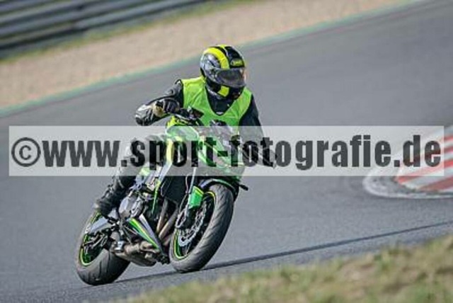 spof1701 | Professionelle Fotos von Sportveranstaltungen, aber auch Hochzeiten und anderen Events. - Realisiert mit Pictrs.com