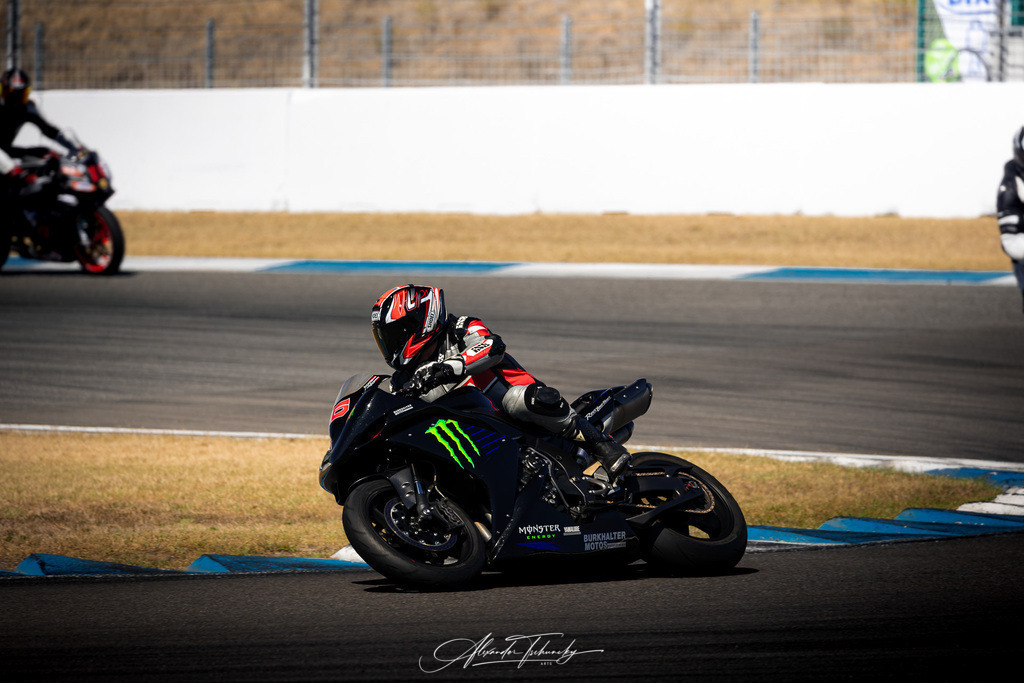 Ducati Trackday Hockenheimring 2026 | Entdecken Sie die faszinierende Welt von Alexander Tschuncky Arts: Kreative Fotografie, atemberaubende Automobilkunst und hochwertiger Bilderdruck. Lassen Sie sich inspirieren! - Realisiert mit Pictrs.com