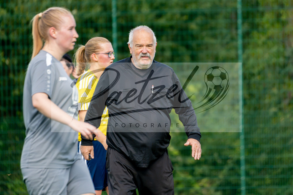 20260906_RULSVK_0257 | Fußball, Frauen:   beim Spiel der Kreisliga zwischen SG Rulle/Haste vs. SV Kettenkamp am 06.09.2026 im Stavermann-Sportpark in Rulle/Wallenhorst, Deutschland.(Foto von Nico Paetzel) - Realisiert mit Pictrs.com
