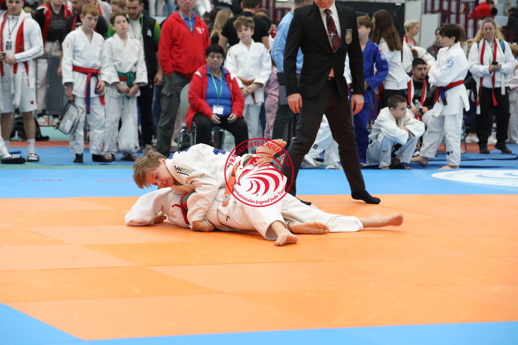 1J7A2867 | Fotos vom Adler Cup - Pictures from Adler Cup

Hier findet Ihr alle Eindrücke und großen Momente der Adler Cup Wochenenden. Here you will find all impressions and great moments of the Adler Cup weekends. - Realisiert mit Pictrs.com