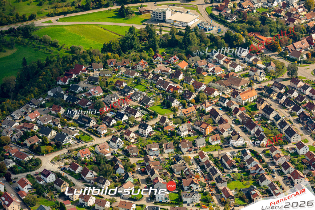 Luftaufnahme der Stadt Sulzbach an der Murr - Die Luftaufnahme wurde 2025 vom UL-Flugzeug heraus erstellt ( keine Drohne ) - Hochauflösende Luftaufnahme - für professionelle Ausdrucke geeignet. Die Geschenkidee !Mit Lizenz und Bildrechte bestellbar