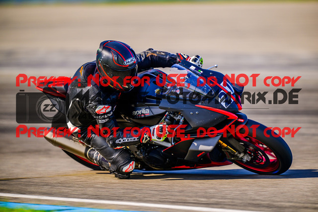 MaZZes_FotoMatrix_240520_6021986_2852 | WEISS