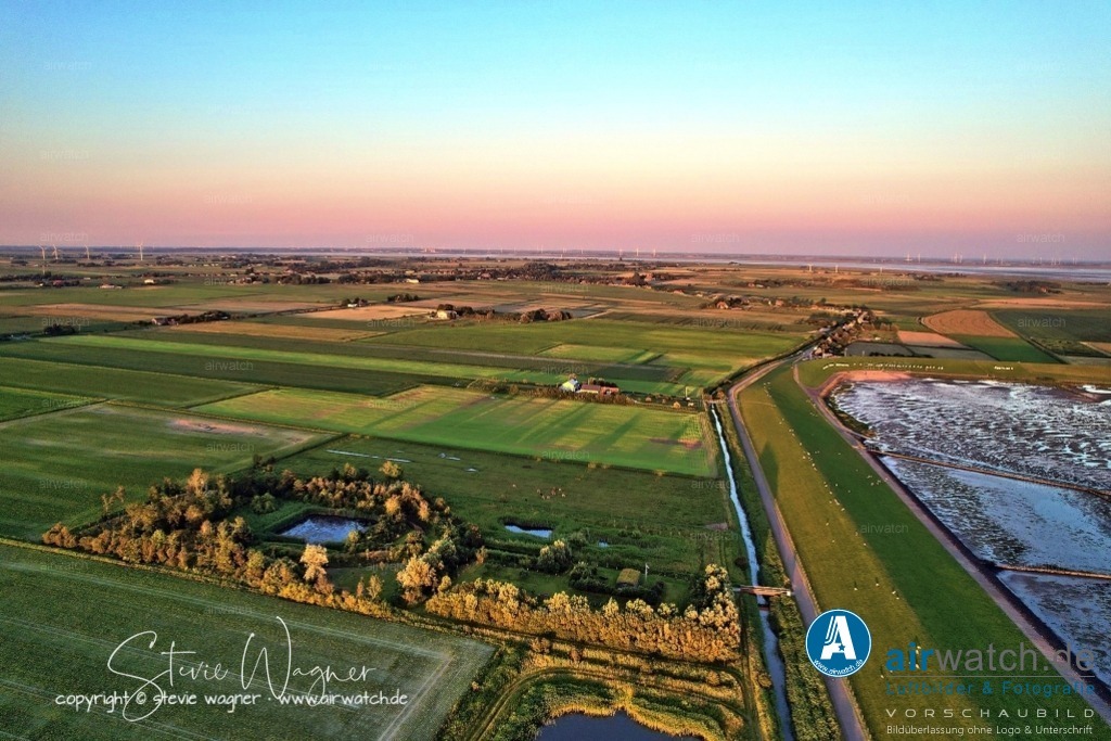 Luftbild Nordstrand, LangerDeich, Dreisprung, Püttenweg, Trendermarsch, Husumer Bucht | Luftbild Nordstrand, LangerDeich, Dreisprung, Püttenweg, Trendermarsch, Husumer Bucht