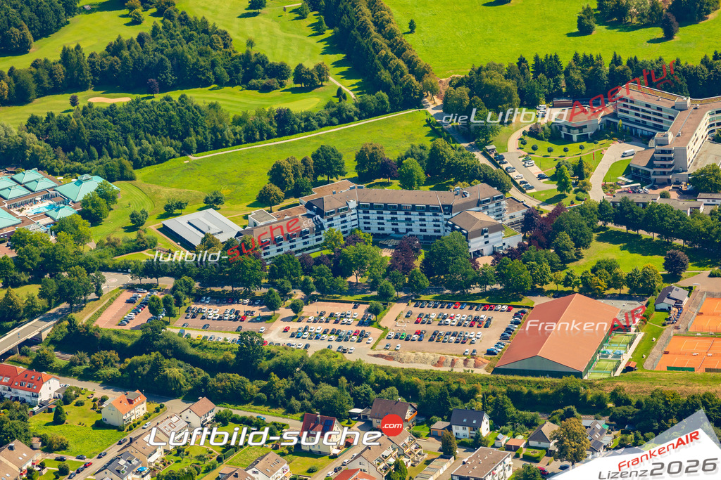 Luftbild Vs Google Maps  Klinik  Bad Driburg -Das Luftbild wurde 2025 vom UL-Flugzeug heraus erstellt ( keine Drohnenluftbilder ) - Hochauflösende Luftaufnahme -Nicht vergleichbar mit Google Maps oder Satelittenbilder- Die Geschenkidee !Mit Lizenz und Bildrechte bestellbar
