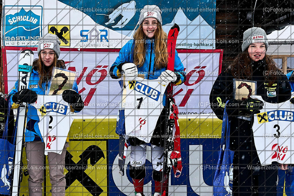 ALP1870_NW-OAC-SL-I_Hochkar_Schueler wU XIV | (C)FotoLois.com, Alois Spandl. NÖ Raiffeisen-Club NachwuchsCup & OstalpenCup, Hochkar, Slalom 1, Siegerinnen weiblich U14, 2. Anja GRAVOGL (SC Türnitz), 1. Sarah HOPFGARTNER (SUWaidhofen/Ybbs), 3. Imke Gudd (SCU Lilienfeld),  Sarah, So 7. Januar 2024.