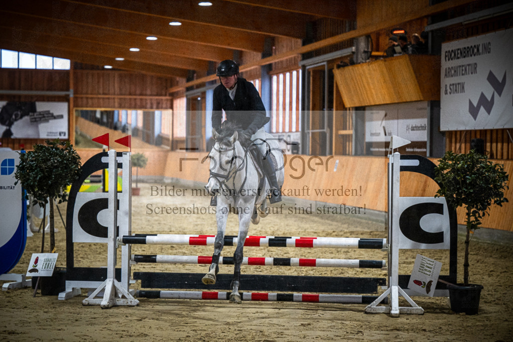 DOS_0279 | Entdecke hochwertige Reitturnierfotos von Foto Oger. Professionell, emotional und authentisch – jetzt Lieblingsmomente im Shop bestellen.Deutschlandweite Turnierfotografie. - Realisiert mit Pictrs.com