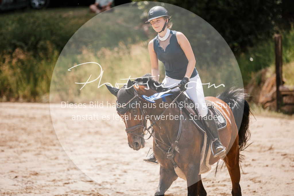 3I6A8179 | Stimmungsvolle Portraits und Reitsportfotografie im Ruhrgebiet und im Münsterland.

Pferdefotografie, Hundefotografie, Tierfotografie, Reportagen, Portraits von Tier und Mensch, Turnierfotografie in Bochum, Recklinghausen, Marl, Haltern am See, Dülmen.. - Realisiert mit Pictrs.com