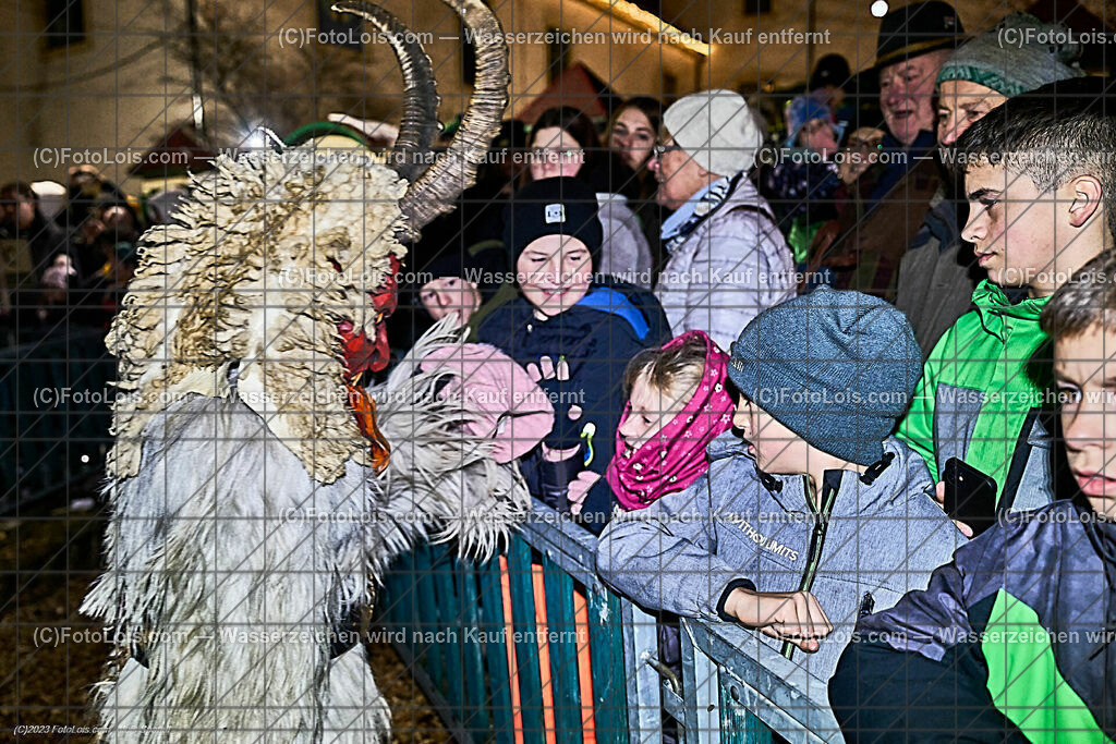 ALP5329_WIESELBURGER ADVENT_Perchtenlauf | (C)FotoLois.com, Alois Spandl, WIESELBURGER ADVENT, Perchtenlauf, So 10. Dez. 2023.