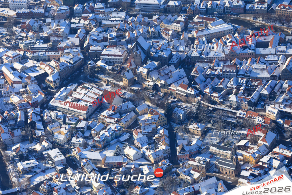 Die Luftaufnahme der Stadt Kronach wurde vom UL-Flugzeug heraus erstellt ( keine Drohne )- hohe Auflösung für beste Qualität