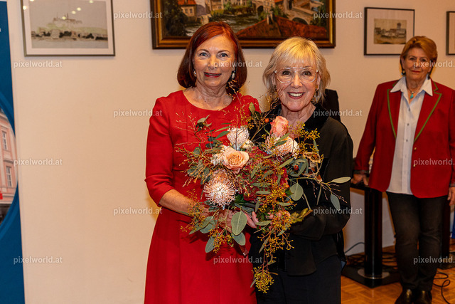 Kulturverein Feldkirchen - Lesung mit Heidelinde Weis | Bildershop von pixelworld.at - Realisiert mit Pictrs.com