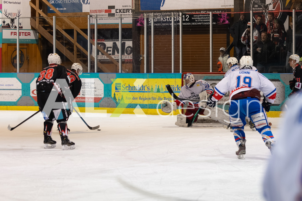 Eishockey I Herren I Saison 2025-2026 I Regio League | 3. Liga Regular Season Gr. 1 ZS | Men I 17. Spieltag I EHC Herrischried - HC Wohlen Freiamt I 01.02.2026 | Hochwertige Sportfotos kaufen & lizenzieren für Medien, Vereine, Agenturen & Sportler:innen. Entdecke professionelle Sportfotografie im Bildshop von Alexander Franzen. - Realisiert mit Pictrs.com