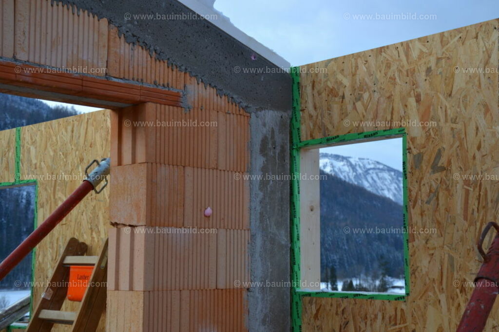 bib-lg09-holzbau-0088 | Nach LV-Leistungsgruppen sortierte Detailfotos über den Bau eines Hauses. Alle Hausbau-Bilder direkt vom Urheber und Autor der Website Haus-Selber-Bauen.com