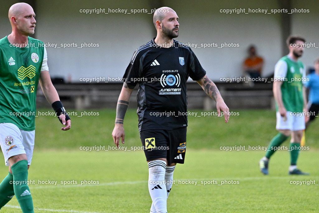 WSG Radenthein vs. URC Thal Assling | #12 Stefan Rauter WSG Radenthein, #9 Denis Kerrniqi URC Thal Assling, WSG Radenthein vs. URC Thal Assling, WSG Radenthein vs. URC Thal Assling am 30.05.2025 in Radenthein (Sportplatz Radenthein), Austria, (Photo by Bernd Stefan)