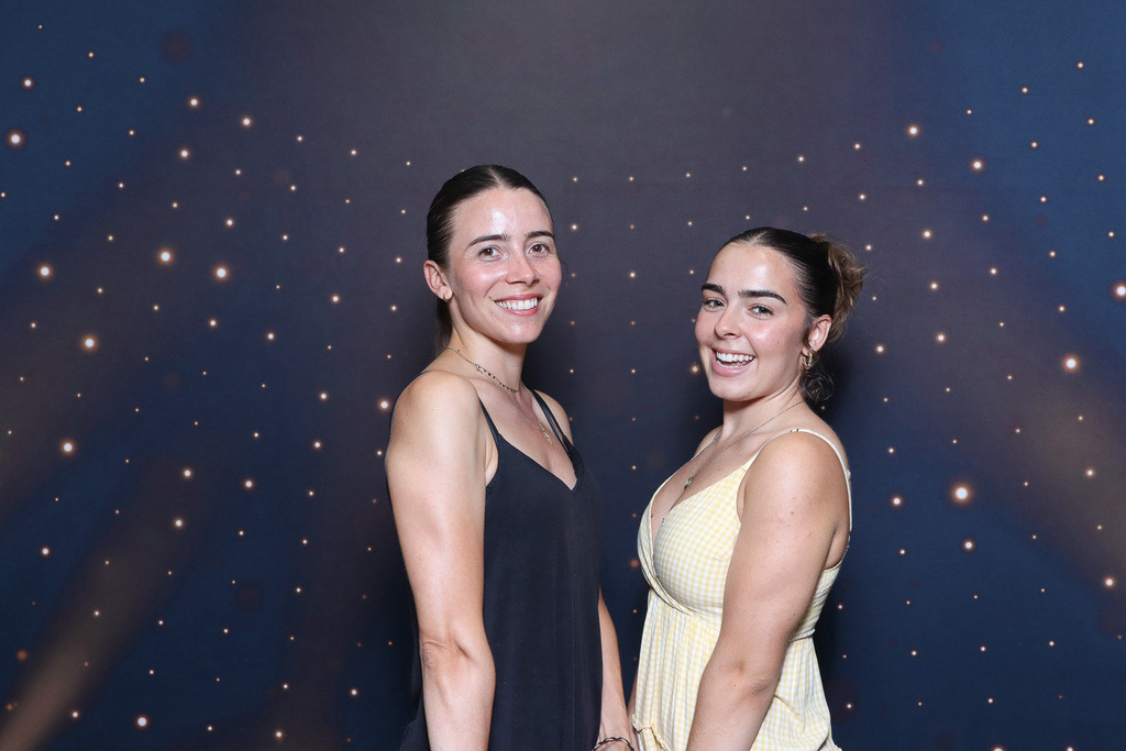 ZD260628112736-164 | Fotoshop von zweidimensional Fotografie. Ihr Fotograf im Aargau. Abzüge von Ihrem Fotobox Event bestellen.Abzüge von Ihrem Hochzeit bestellen.Abzüge von Ihrem Schulfotograf bestellen.