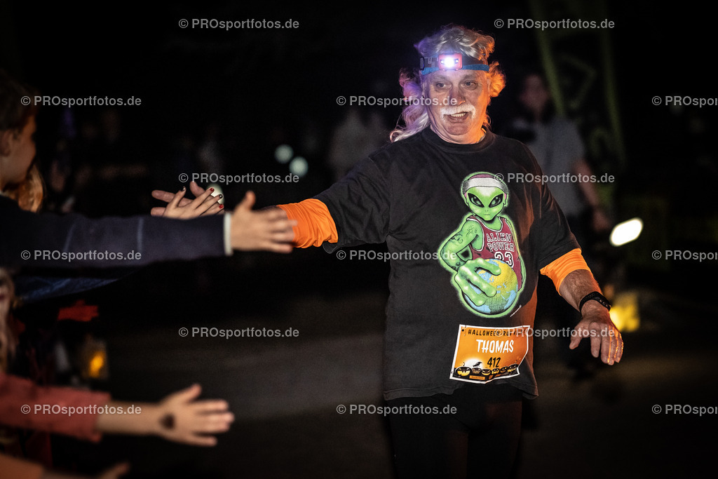 Halloween Run 2022 in Koeln, 31.10.2022 | Impressionen vom Halloween Run 2022 am 31.10.2022 in Koeln (Forstbotanischer Garten Rodenkirchen). Foto: BEAUTIFUL SPORTS/Axel Kohring