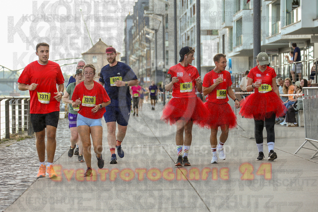 250920_1455_EX1_8196 | Sportfotografie im Rhein-Sieg Kreis, Köln, Bonn, NRW, Rheinland Pfalz, Hessen, etc. Unser Tätigkeitsfeld umfasst den Laufsport vom Volkslauf über den Marathon, Duathlon, Triathon bis zum Ultralauf wie Kölnpfad Ultra oder Schindertrail.