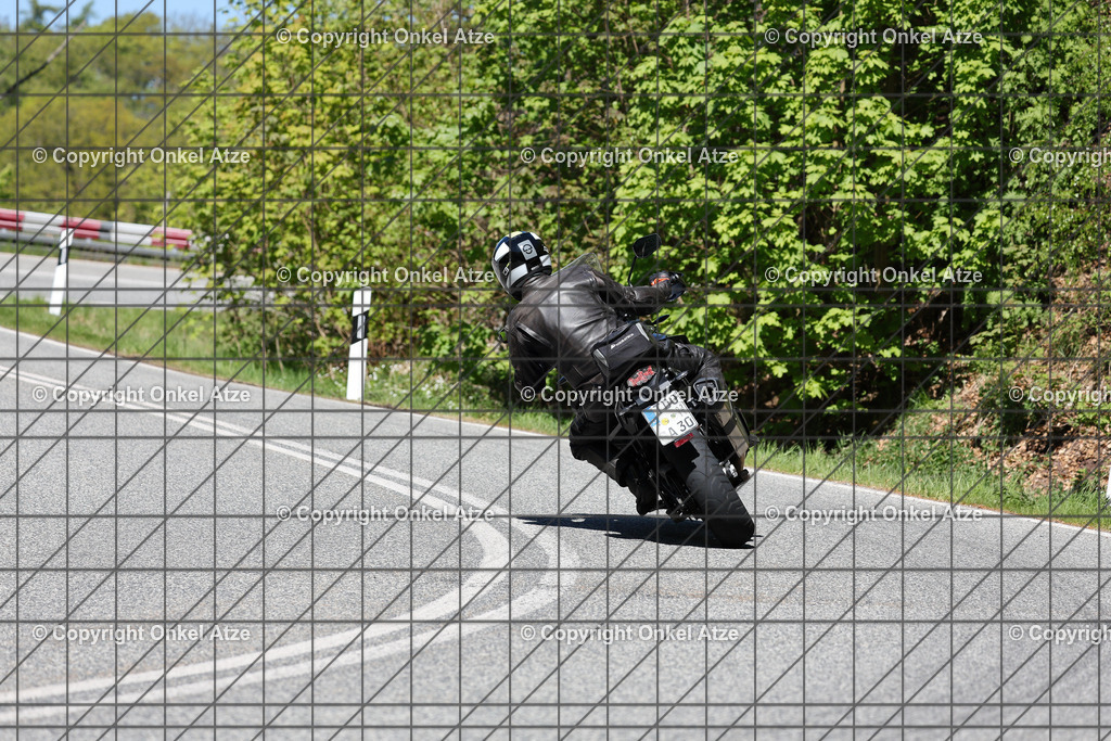 IMG_9571 | Fotograf am Kyffhäuser. Onkel Atze. Kyffhäuser Rennstrecke. Café36. Motorsportfotografie. - Realisiert mit Pictrs.com