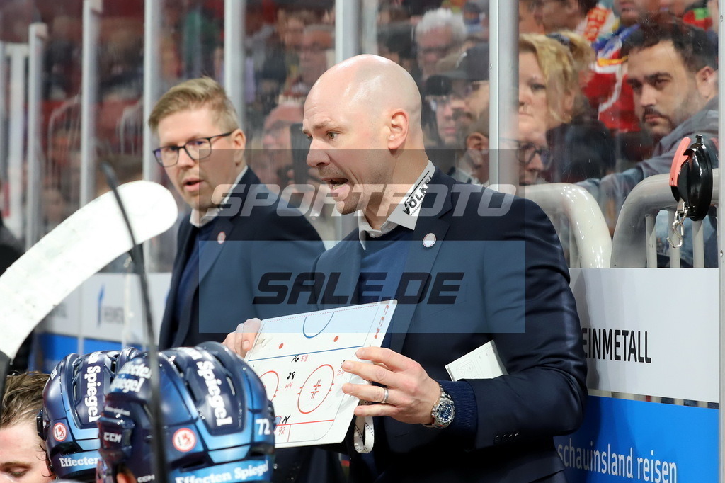 Steven Reinprecht - HC DEG | Steven Reinprecht - HC DEG - Realisiert mit Pictrs.com