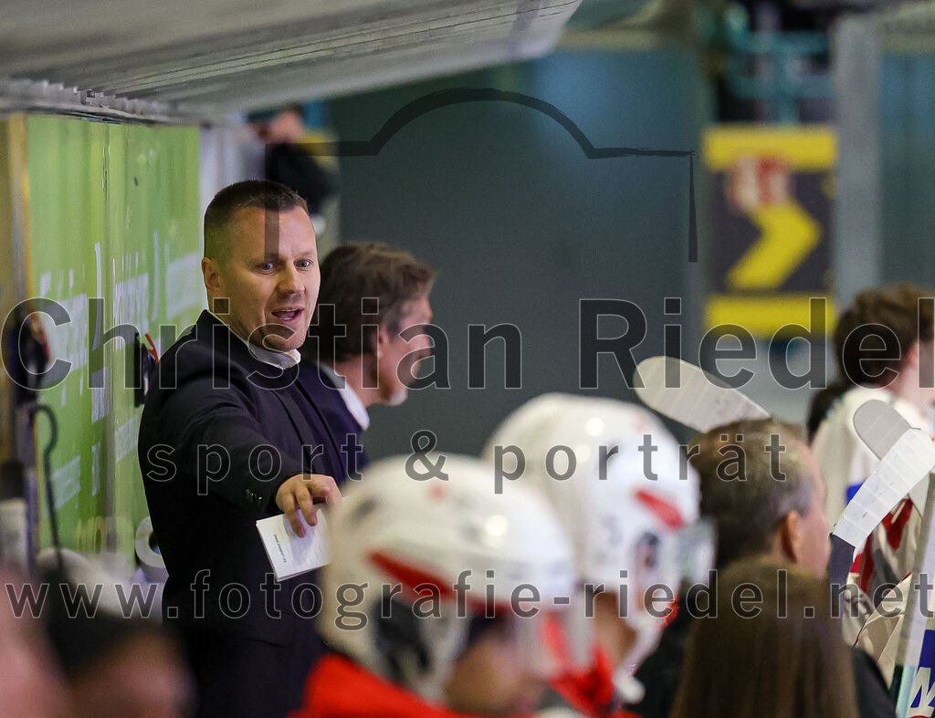2025-09-12_073_TSV_Erding_gegen_EV_Landshut | Erding, Deutschland, 12.09.2025:Eishockey, Oberliga Süd 2025 / 2026, Testspiel, TSV Erding gegen EV Landshut, Endergebnis: 4:6Co-Trainer Ales Jirik (EV Landshut)Foto: Christian Riedel / fotografie-riedel.net