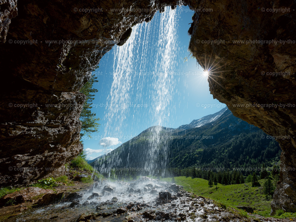 Wasserfallweg Hintertux copyright  Thomas Pfister-1 | PHOTOGRAPHY BY THOMAS PFISTER