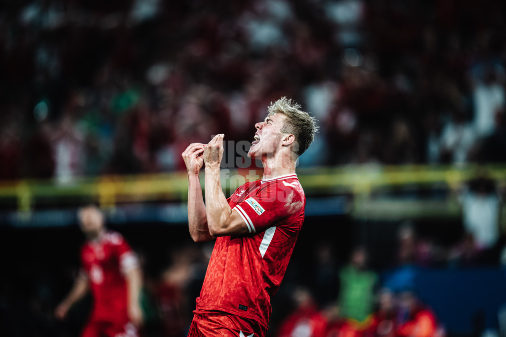 Fußball | Herren | UEFA-Fußball-Europameisterschaft 2024 | Achtelfinale | Deutschland vs. Dänemark | 29.06.2024 | Rasmus Hojlund (#9, Dänemark) ärgert sich