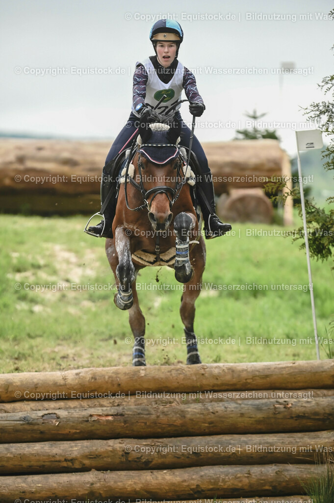 20230513_CCI2_Section2_Gelände_0412 | equistock