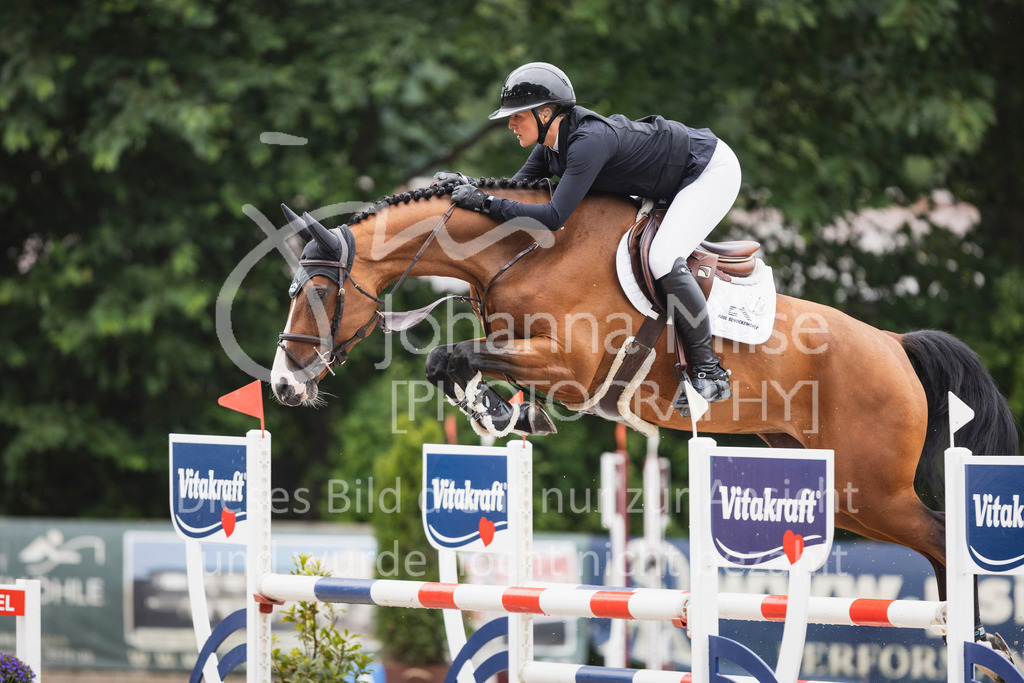 250610_Mühlen_SprPf-L1-307 | Deine schönsten Turniermomente als professionelle Fotos! Entdecke hochwertige Pferdesport-Fotografie im Online-Shop. Jetzt Fotos finden & bestellen!