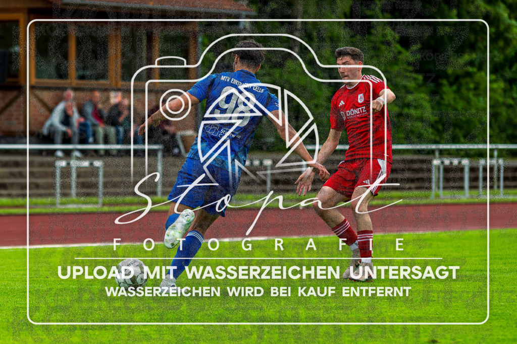 Landesliga Herren LG - TV Jahn Schneverdingen vs. MTV Eintracht Celle | Karim Kholladi (MTV Eintracht Celle #98); Landesliga Herren LG - TV Jahn Schneverdingen vs. MTV Eintracht Celle am 06.06.2026 in Osterwaldstadion, Schneverdingen - Realisiert mit Pictrs.com
