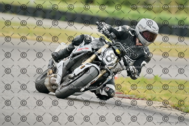 25bt05-0268 | markuskiefer.com - Realisiert mit Pictrs.com