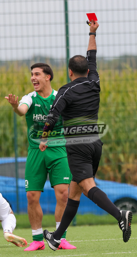SV Rödinghausen II - FC RW Kirchlengern | Auf dem Bild zu sehen: ; grün SV Rödinghausen II: Eyüp Can Güner SV Rödinghausen II, FC RW Kirchlengern, Saison 26/27, Westfalenliga, Rödinghausen, Deutschland - Realisiert mit Pictrs.com