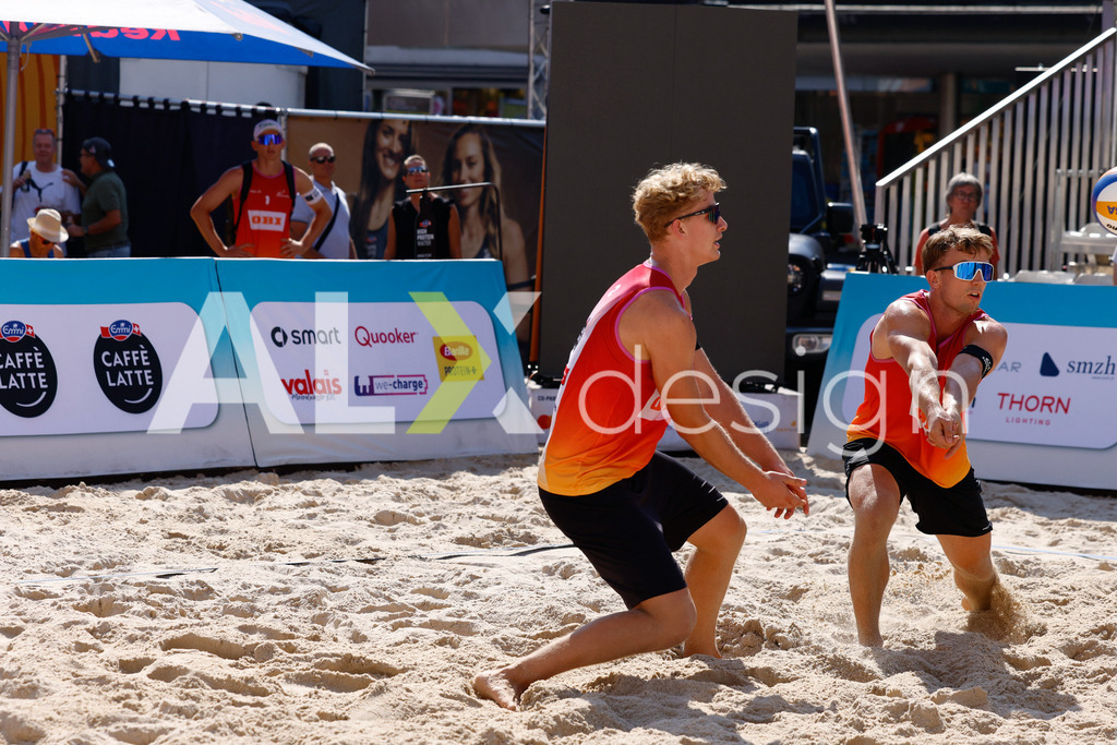 Obi BeachTour 2026 - Basel | BASEL, SWITZERLAND - JULY 17: FLORIAN BREER (SUI) and MATHIS KÄLIN (SUI) during the Obi BeachTour 2026 match between BREER / KÄLIN (SUI) and NAPIER / PETERSEN (DEN) at Barfüsserplatz on July 17, 2026 in Basel, Switzerland. - Realisiert mit Pictrs.com