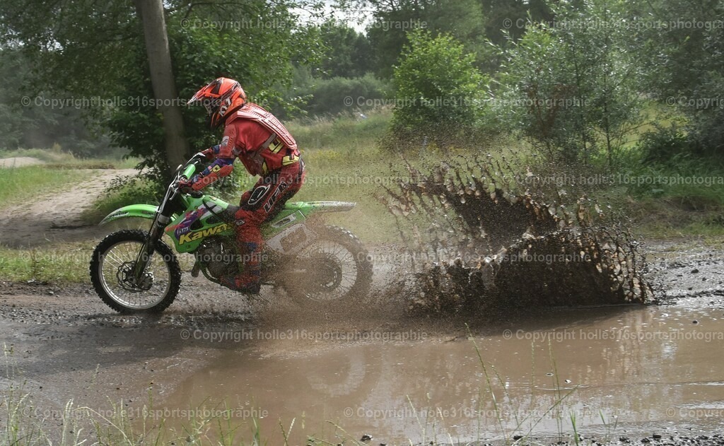 DSC_0261 (2) | Sportfotografie , Motorsport, Motoross, Reitsport, Mointainbike, Enduro,
Landschaft , Outdoor, Eventfotografie, Landschaft, Bilder online bestellen - Realisiert mit Pictrs.com