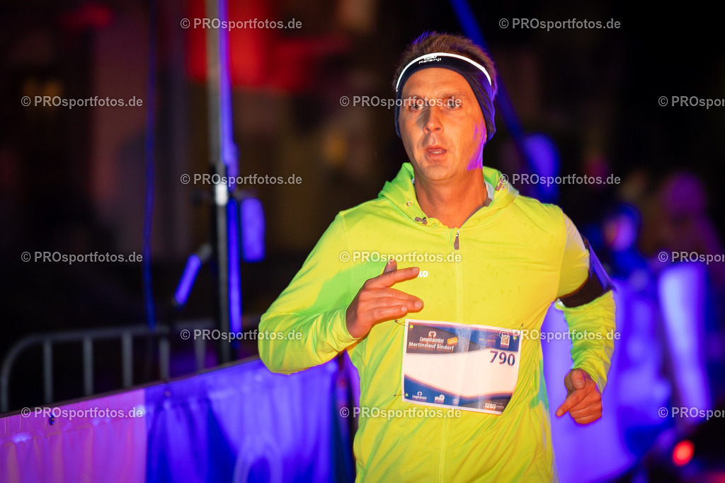 Martinslauf Sindorf 2023 in Kerpen-Sindorf, 09.11.2023 | Impressionen vom Martinslauf Sindorf 2023 am 09.11.2023 in Kerpen-Sindorf (Nordrhein-Westfalen).