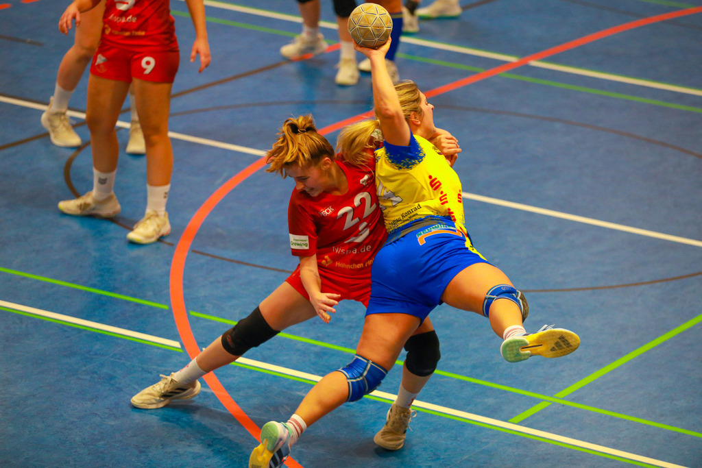 SvSchermbeck_SVN_061225_129 | Bildergalerie von Sport-Ereignissen aber auch von weiteren spannenden Dingen - nicht nur vom Niederrhein. In Anlehnung an den bekannten Spruch von Hanns Dieter Hüsch heißt das Motto: "Niederrhein ist überall".  - Realisiert mit Pictrs.com