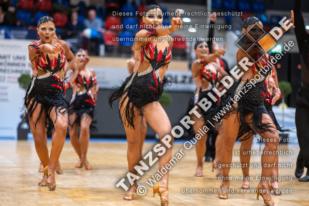 20260328-00921 | Hier finden Sie Tanz Bilder vom Latein und Standard Formationen tanzen. Sportbilder vom Tanzsport. Schöne Fotos und von Weltmeisterschaft, Europameisterschaft, Bundesliga, Regionalliga, Oberliga und Landesliga sowie von GOC Stuttgart, DanceComp, WM Bremen