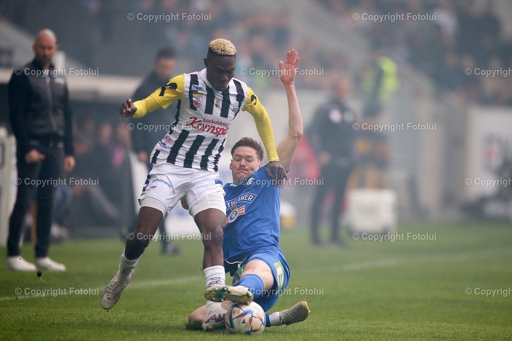 A_LUI_20230409_0011 | SPORT FUSSBALL ADMIRAL BUNDESLIGA 2022/23 LASK VS STURM GRAZ
IM BILD: Moses Usor (Lask), David Schnegg (Sturm),
FOTO:FOTOLUI/UW